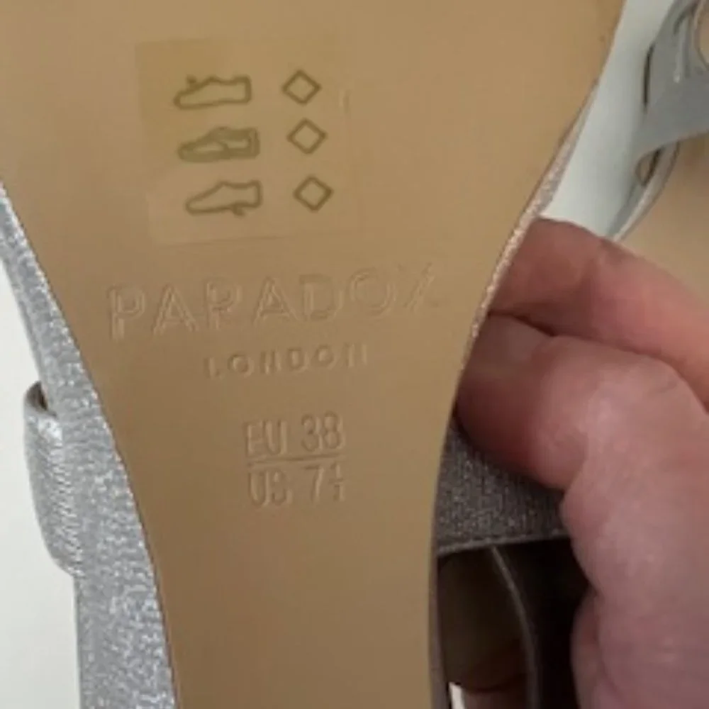 Paradox London Jagger Wedge Silver Sandals Women's 7.5M